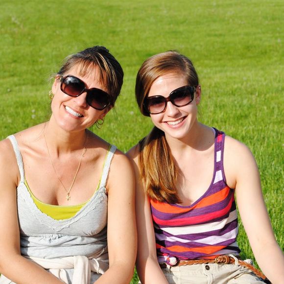 Meet your Posher, Holly - Picture 1 of 1